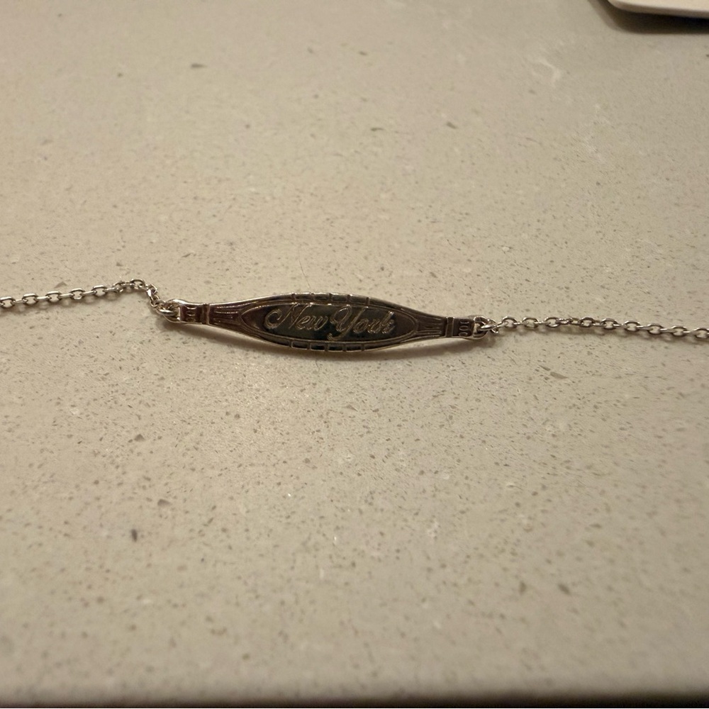 Catbird Silver New York Engraved Bar Bracelet - Silver